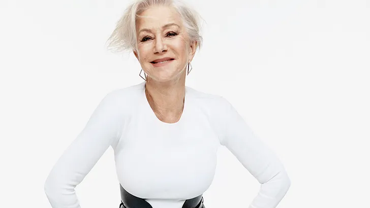 Helen Mirren (72): 'Ik ben beledigd als mensen me hun stoel aanbieden'