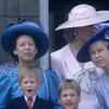 Het verband tussen prinses Margaret, prins Harry en de Queen