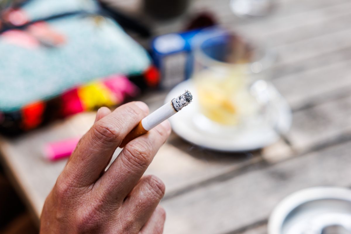 Nicotine in de frontlinie: spoedzorg onder druk door roken en vapen ...