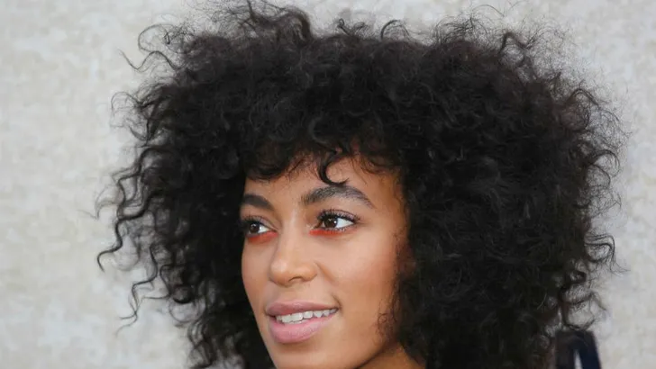 Rode loper looks Solange Knowles