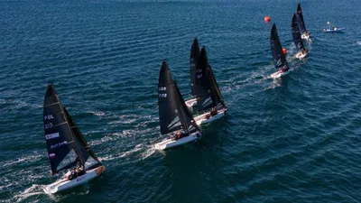 Een dag sportief zeilen? Stap aan boord van de RS21