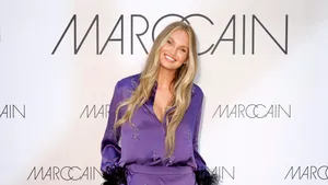 Gespot bij Romee Strijd: deze paarse set van Marc Cain is perfect voor de feestdagen