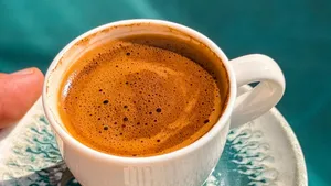 De koffie-reflex: verlies je voedingsstoffen als je direct naar de wc moet?