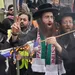 Demonstranten verbranden de Israelische vlag in Londen