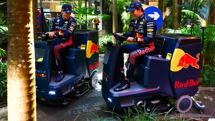 Red Bull geeft Ferrari hoop met problemen FP2 Singapore