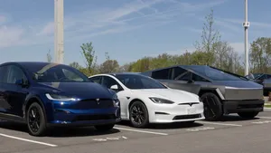 Tesla-medeoprichter haalt hard uit naar Tesla Cybertruck: “Ziet eruit als een vuilnisbak”