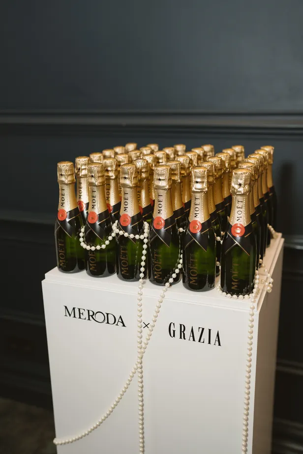 Bij een feestje hoort champagne! 