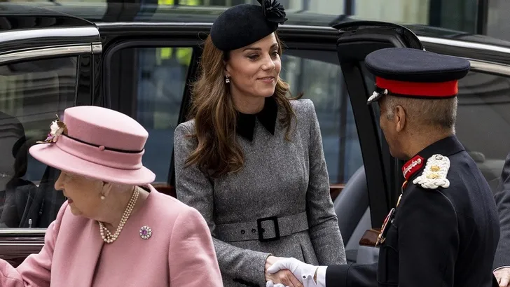 Queen en hertogin Kate samen op pad