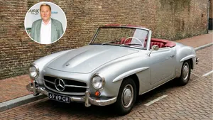Oos Kesbeke voltooit na zeven jaar restauratie de Mercedes 190 SL van zijn overleden jeugdvriend
