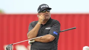 Angel Cabrera mocht van justitie een flinke tijd buiten de deur logeren. Zeg zelf: zwart-witte strepen staan hem prima toch?