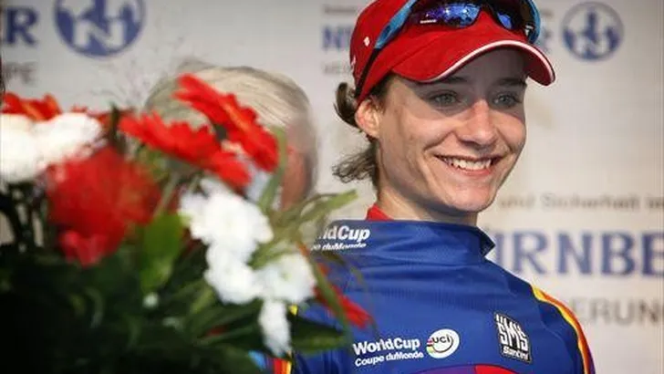 Vos wint opnieuw de wereldbekeropening in Italië