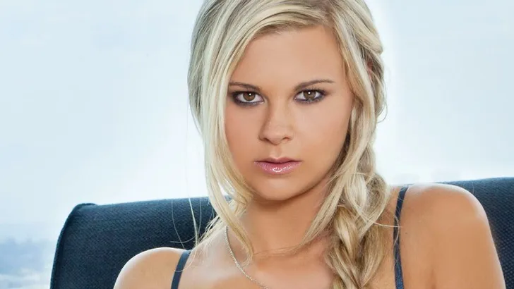 Amanda Lyn