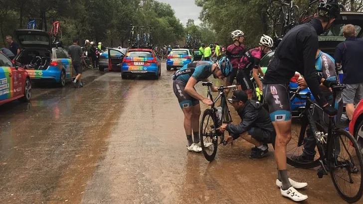 Elfde etappe Tour of Qinghai Lake afgebroken