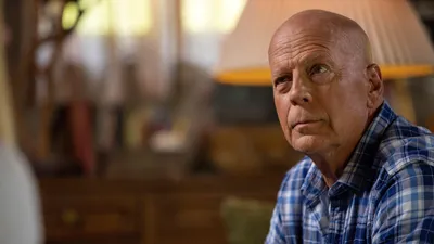 Bruce Willis in film Out of Death