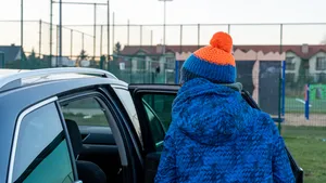 Je gelooft nooit waarom er een pompom op je muts zit. Het is geen versiering, maar een briljante uitvinding met een stoere geschiedenis. Lees hier meer!