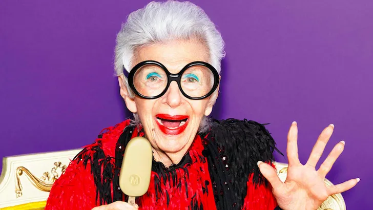 Iris Apfel (97) is de nieuwe muze van Magnum 