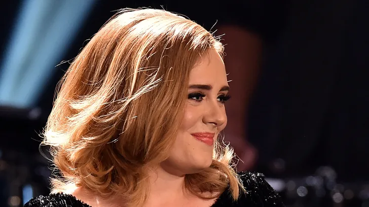 Zien: Adele transformeert zichzelf tot Dolly Parton