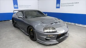 Scoor een opgefokte Toyota Supra Turbo bij Domeinen