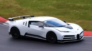 VIDEO: Bugatti Divo, Pur Sport, SS300+ en Centodieci op de Nürburgring