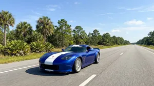 Unieke Dodge Viper replica van bijna twee ton eindigt bij verbaasde grootmoeder
