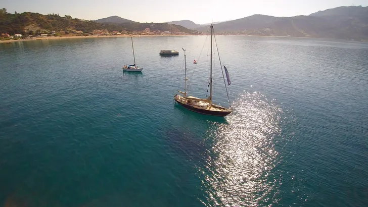 Luci en de SolarWave op Corfu