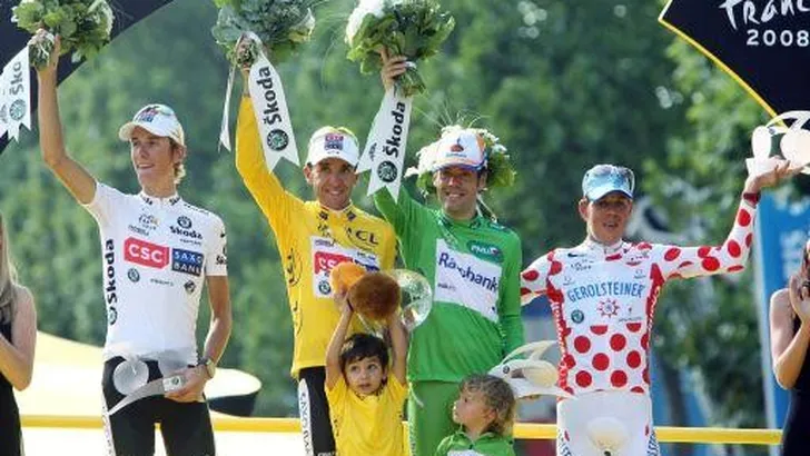 Tour-2009: Barcelona-rit start in Aix-les-Thermes