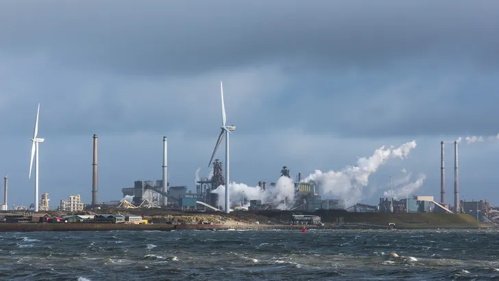 Personeel reageert op massa-ontslag Tata Steel