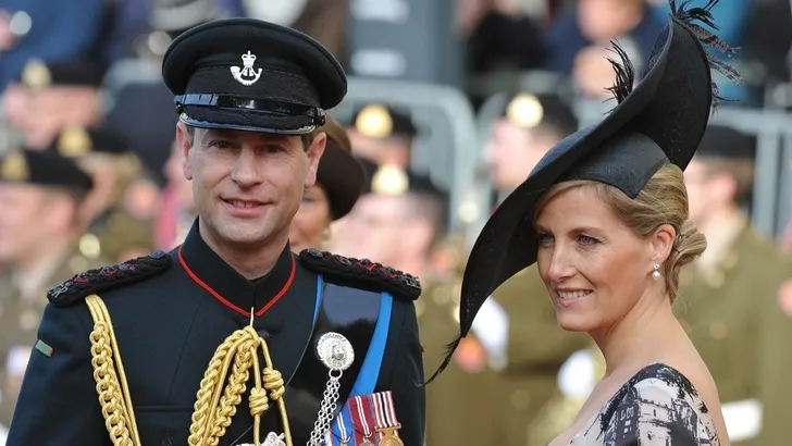 Prins Edward krijgt extra titel van zijn moeder