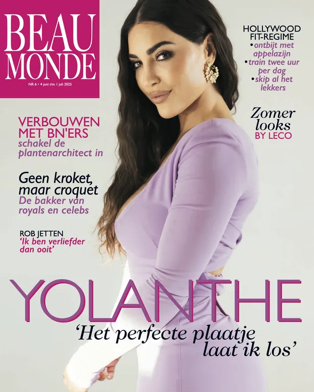 De cover van Beau Monde #6 2025, met Yolanthe Cabau in een lavendelkleurige jurk.