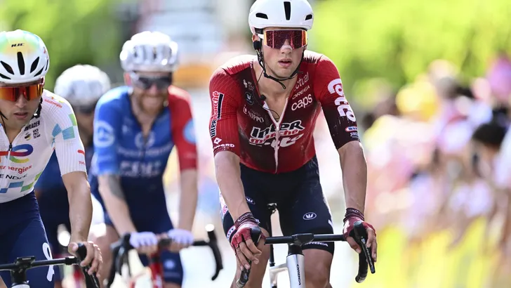 Huub Artz ontdekt zichzelf deze Tour de France als sprinter. Hij reed al vier keer bij de eerste tien, terwijl hij zichzelf eigenlijk helemaal niet zo goed voelt.