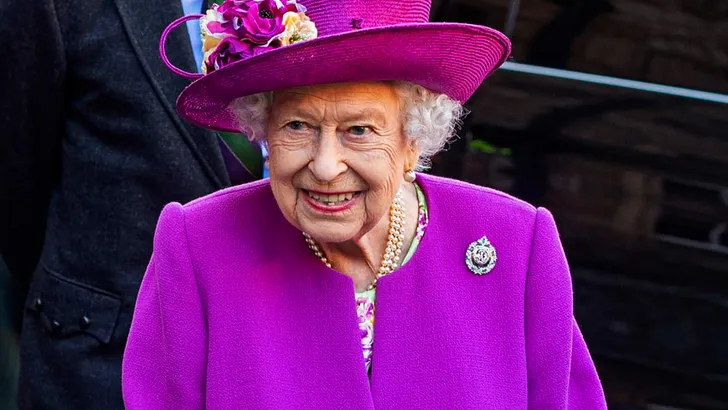 Queen Elizabeth Opens Argylls Museum, Stirling Castle