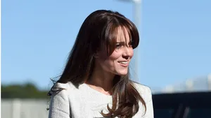 Hier haalt Kate Middleton haar mantelpakjes vandaan