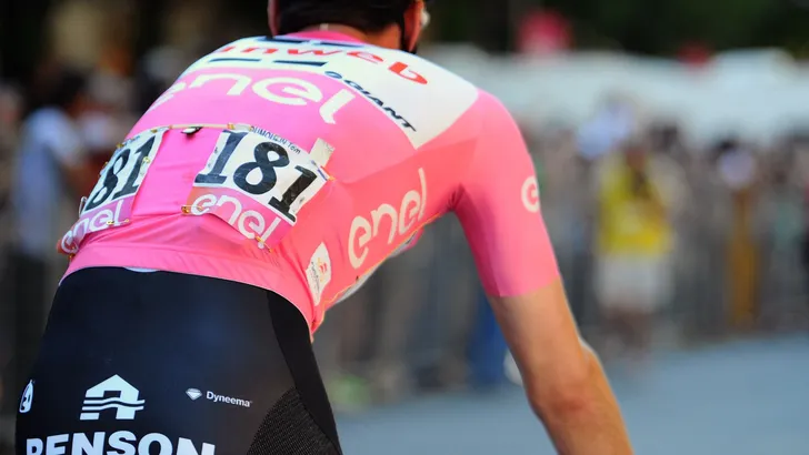 Giro d'Italia: De tien mooiste foto's van de roze Tom Dumoulin 