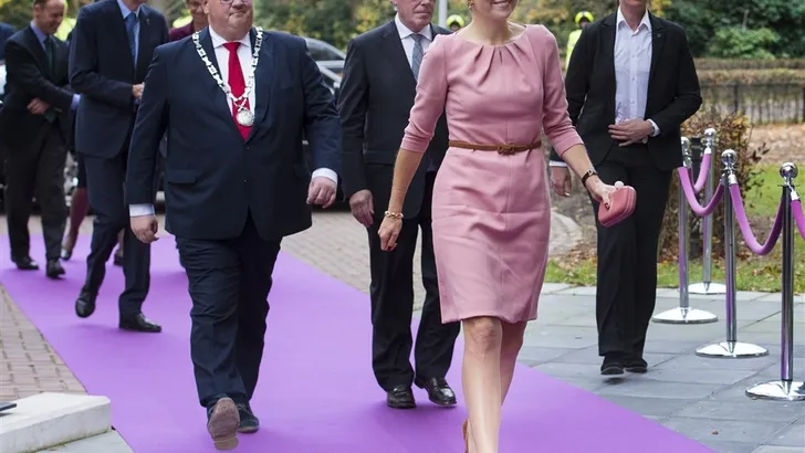 Royals in de fashion trendkleur van 2020