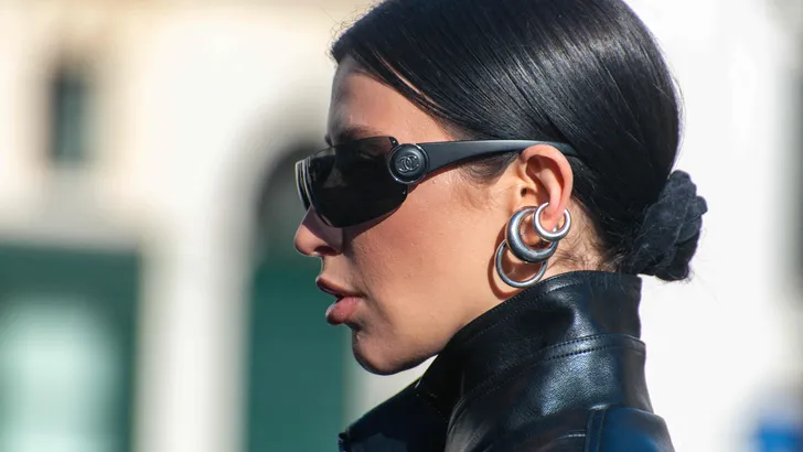 Glanzend haar krijgen? Dit zijn de voordelen van koud douchen