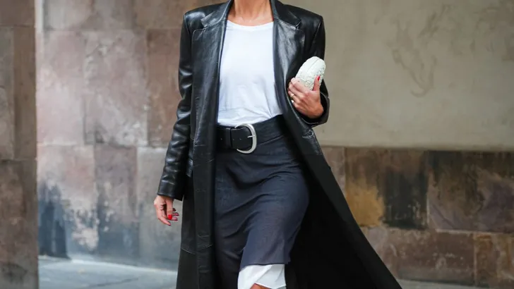 Wij moesten twee keer kijken: Lidl verkoopt nu de ideale glittertop voor onder elke blazer