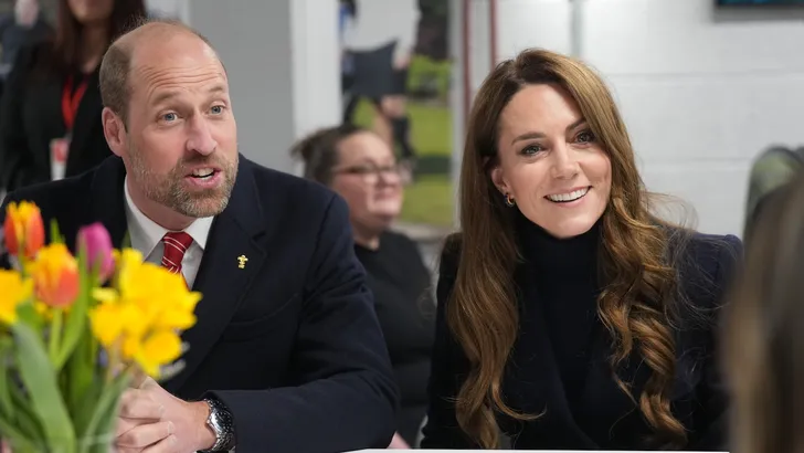 Foto van prins William en prinses Kate bij de rugby-wedstrijd tussen Wales en Engeland, maart 2025.