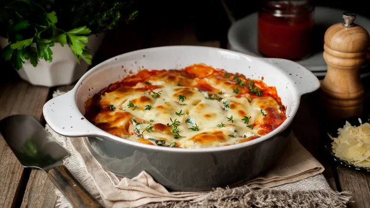 Pasta-ovenschotel met tonijn