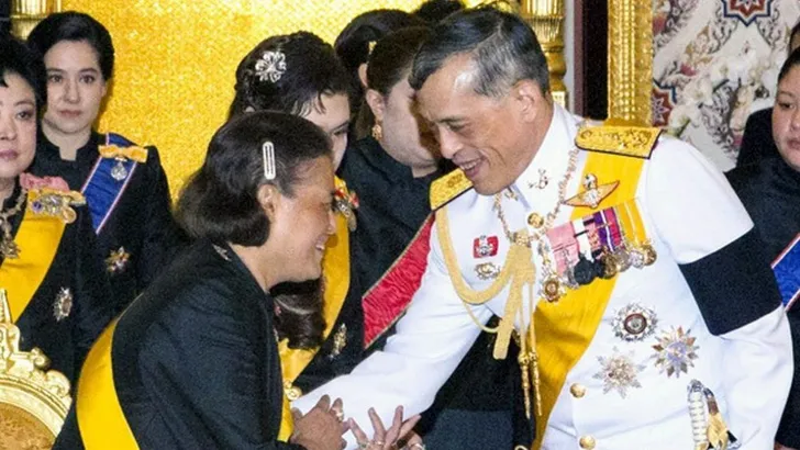 Brekend: Thailand heeft een nieuwe koning