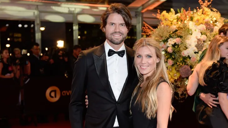 Annemarie Keizer deelt foto van groeiende babybuik