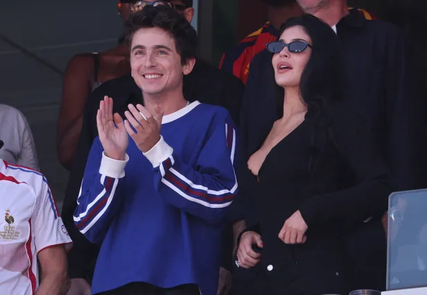 Tortelduifjes Timothée Chalamet en Kylie Jenner tijdens de WK-finale in New Jersey 2026.