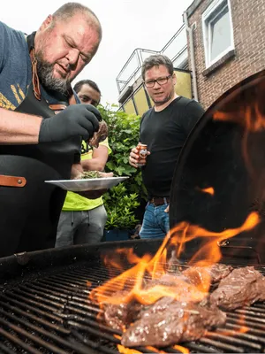 Krokodillen grillen - Panorama test exotisch BBQ-vlees