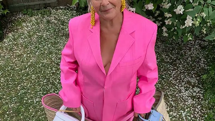 Jacquemus kiest zijn leuke oma als model