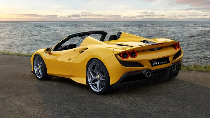 Ferrari F8 Spider