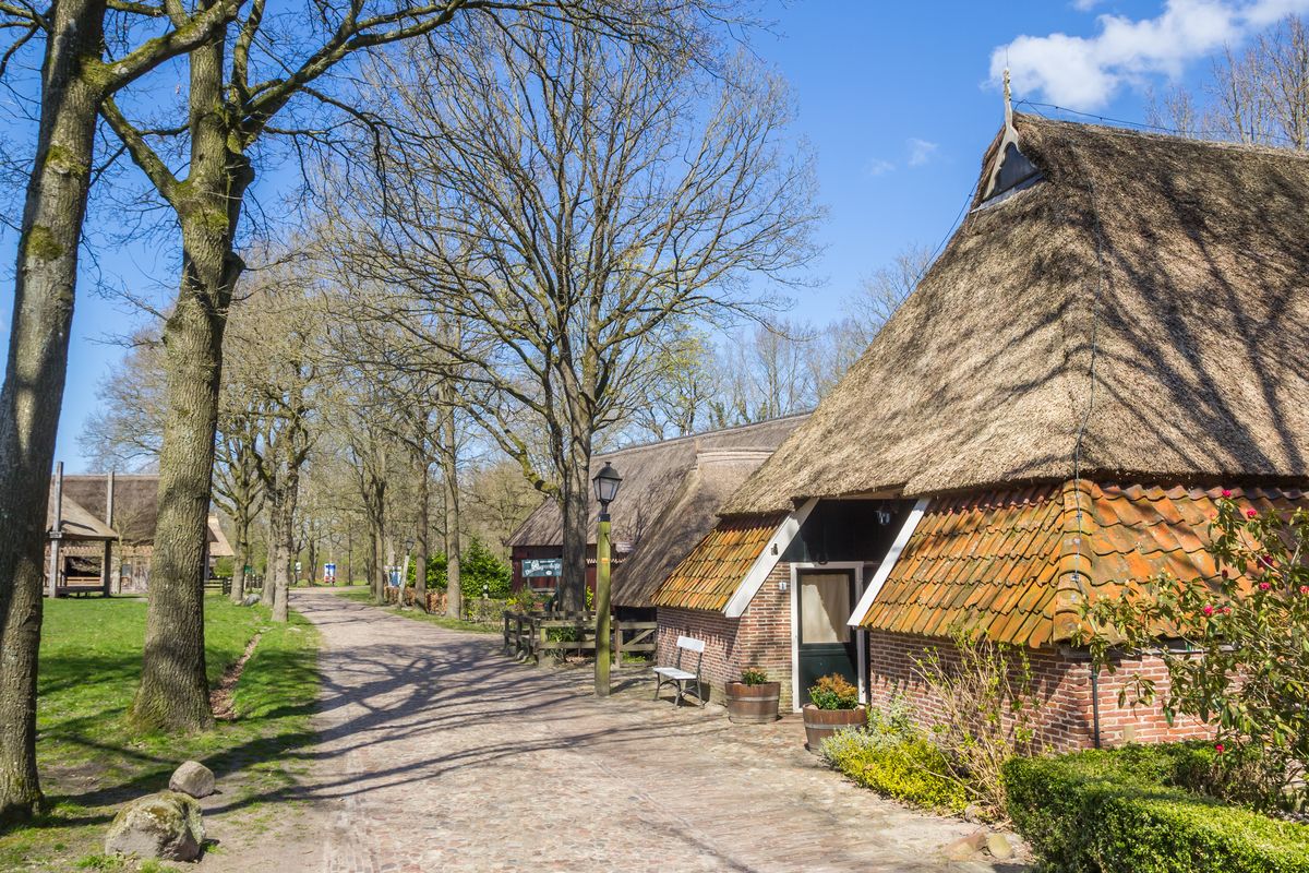 In dit Drentse dorp vind je haast meer monumenten dan inwoners