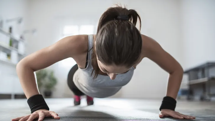Workout: simpele buikspieroefening