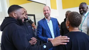 Prins William tijdens een bezoek aan het Mentivity-gemeenschapscentrum