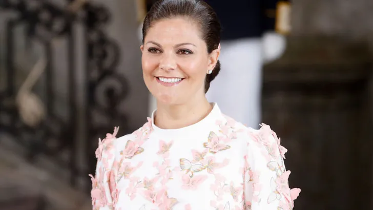 Victoria bezoekt eigen jurken