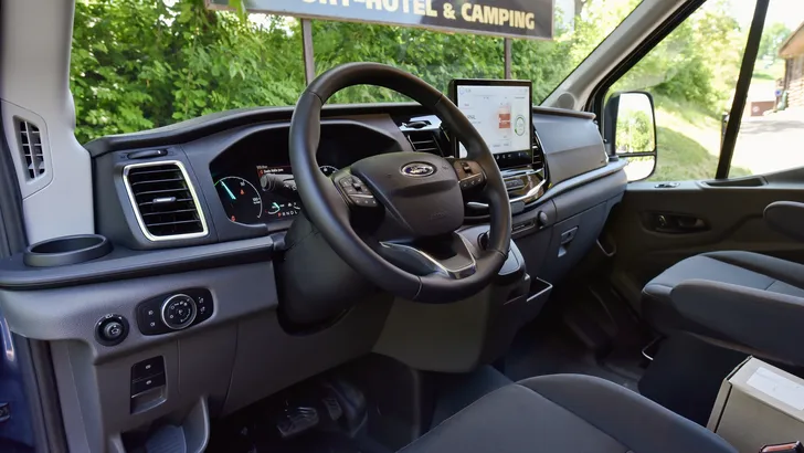 Rijden met een zware camper is een stuk makkelijker (en veiliger) dankzij deze vijf rijhulpsystemen