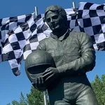 Een standbeeld van Gilles Villeneuve